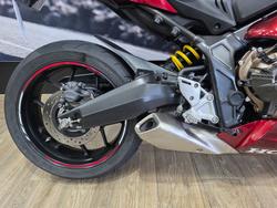 2021 Honda CBR650R RED