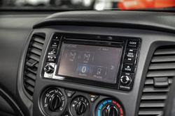 2021 Mitsubishi Triton GLX MR MY21 4X4 Dual Range White