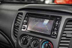 2021 Mitsubishi Triton GLX MR MY21 4X4 Dual Range White