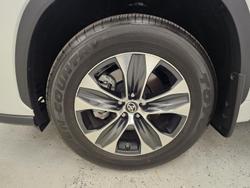 2025 Toyota Kluger GXL AXUH78R 4X4 On Demand Frosted White