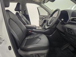 2025 Toyota Kluger GXL AXUH78R 4X4 On Demand Frosted White