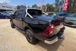 2020 Toyota Hilux SR5