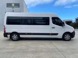 2019 Renault Master X62 Glacier White