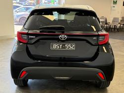 2021 Toyota Yaris ZR