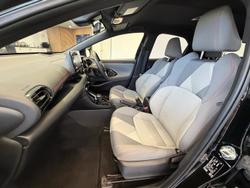 2021 Toyota Yaris ZR