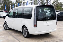 2025 Hyundai STARIA Elite