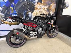 2019 Triumph STREET TRIPLE R BLACK