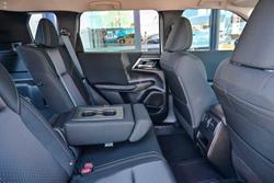 2025 Mitsubishi Outlander PHEV ES ZM MY24 AWD White