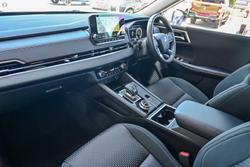 2025 Mitsubishi Outlander PHEV ES ZM MY24 AWD White