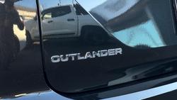 2025 Mitsubishi Outlander Exceed Tourer ZM MY25 AWD Black Diamond with Sterling Silver Roof