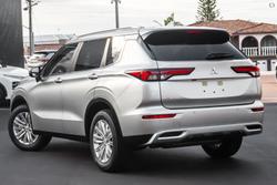 2025 Mitsubishi Outlander LS ZM MY24 Sterling Silver