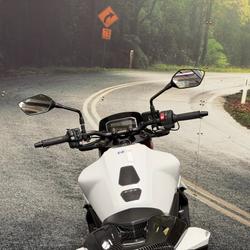 2023 Honda 2023 Honda NAKED CB750 (Hornet) White