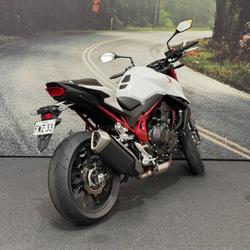 2023 Honda 2023 Honda NAKED CB750 (Hornet) White