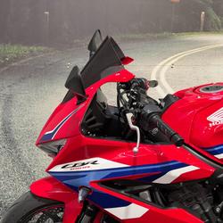 2025 Honda CBR650R Red