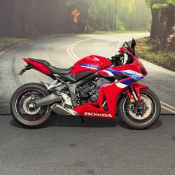 Honda CBR650R