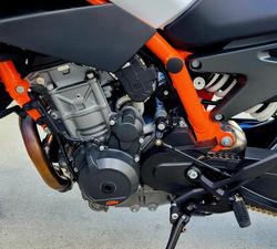 2020 KTM 890 Duke R Duke