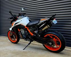 2020 KTM 890 Duke R Duke