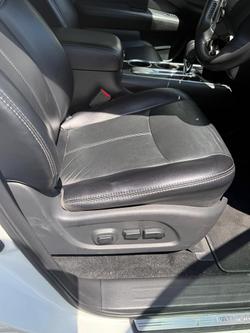 2018 Nissan Pathfinder ST-L