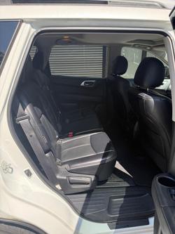 2018 Nissan Pathfinder ST-L