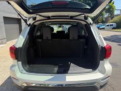 2018 Nissan Pathfinder ST-L