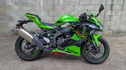 Kawasaki Ninja 400 ZX-4RR KRT