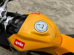 2012 APRILIA TUONO V4 R Yellow
