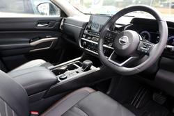 2024 Nissan Pathfinder Ti-L