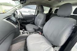 2022 Mitsubishi Triton GLX-R