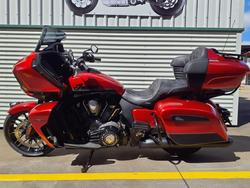 2022 Indian Pursuit Dark Horse Premium Pursuit Red