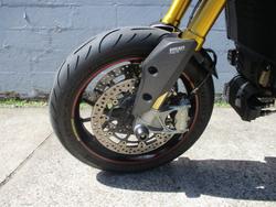 2017 DUCATI 939 HYPERMOTARD RED