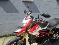 2017 DUCATI 939 HYPERMOTARD RED