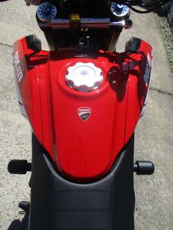 2017 DUCATI 939 HYPERMOTARD RED