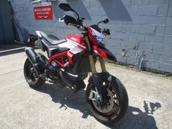 2017 DUCATI 939 HYPERMOTARD RED