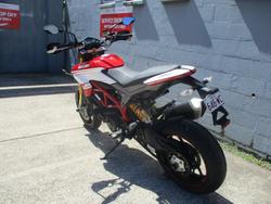 2017 DUCATI 939 HYPERMOTARD RED