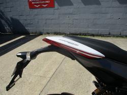 2017 DUCATI 939 HYPERMOTARD RED