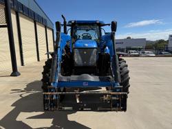 2014 New Holland T7.235