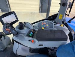 2014 New Holland T7.235