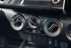 2022 Toyota Hilux SR