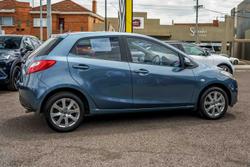 2013 Mazda 2 Neo Sport