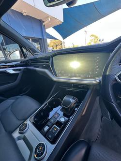 2021 Volkswagen Touareg 210TDI Wolfsburg Edition