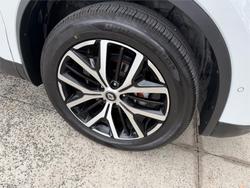 2020 RENAULT KOLEOS INTENS X-TRONIC (4x2)