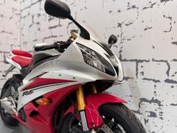 2006 Yamaha YZF-R6 R6 White