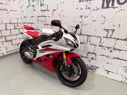 2006 Yamaha YZF-R6 R6 White