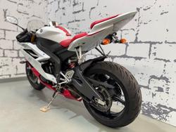 2006 Yamaha YZF-R6 R6 White