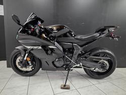 2024 Yamaha YZF-R7LA Black