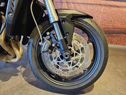 2018 Triumph Street Triple S 660 LAMS Street Triple Black