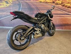 2018 Triumph Street Triple S 660 LAMS Street Triple Black