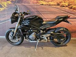 2018 Triumph Street Triple S 660 LAMS Street Triple Black
