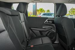 2025 Mitsubishi Outlander ES