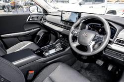 2025 Mitsubishi Outlander ES ZM MY25 Sterling Silver